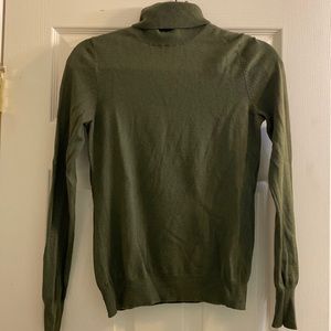 Banana Republic green sweater